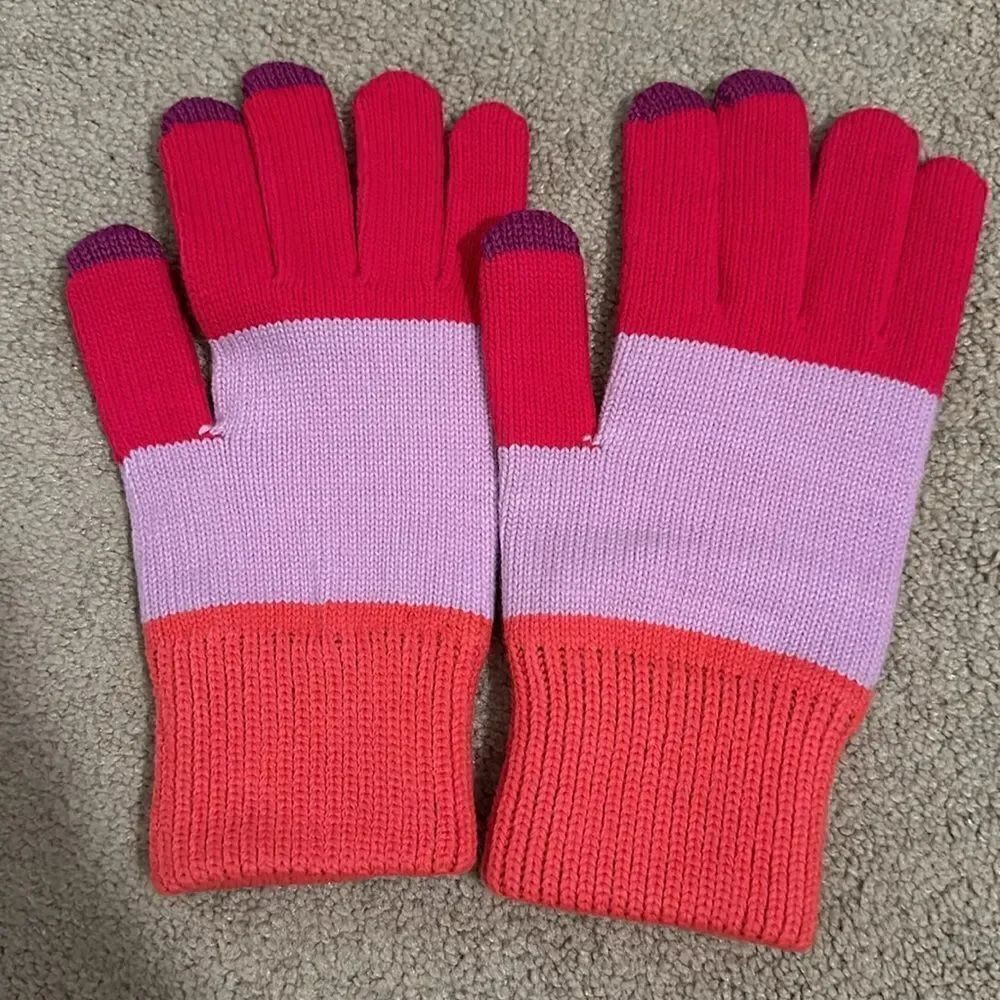 Verloop brand new tech gloves. - Picture 2 of 4